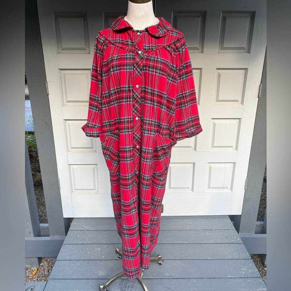 Vermont Store Red Royal Stewart Plaid Snap Nightgown